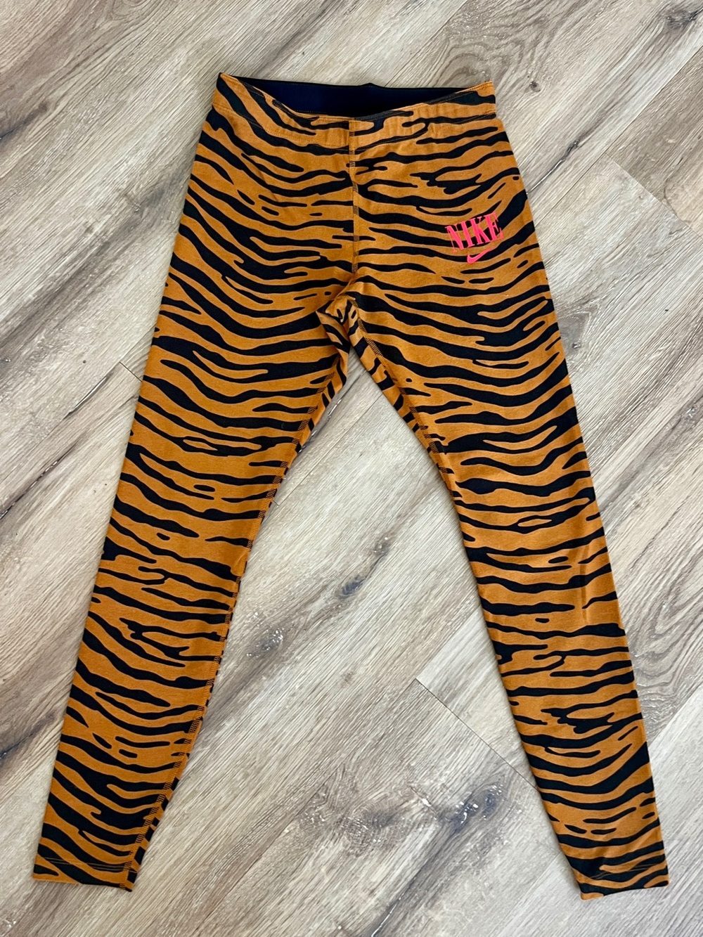 Nike Tiger Stripe Leggings - Brown & Black - Picture 2 of 4